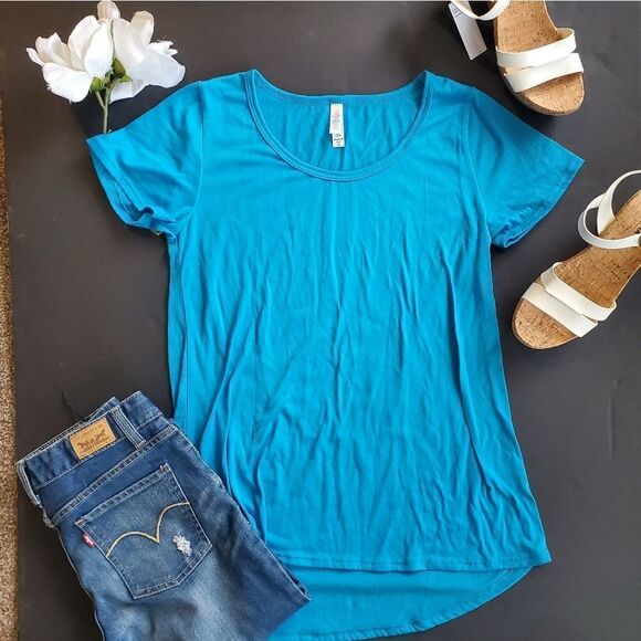 Lularoe Blue Short Sleeve shirt - Picture 1 of 8